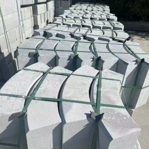 广东 芝麻灰弧形路沿石