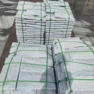 广东 芝麻白蘑菇石装车出货