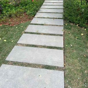 广东 芝麻黑小区踏步、汀步石铺装效果