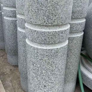 广东 芝麻白花岗岩挡车柱、隔离柱多少钱