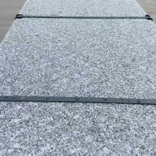 广东 芝麻黑火烧面毛板，条板，半成品