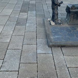 广东仿古石铺装效果