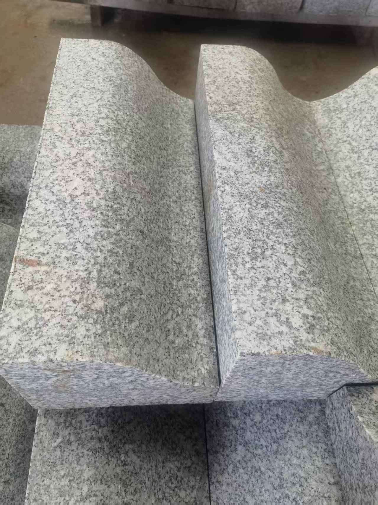 广东芙蓉白S型拉丝面路沿石