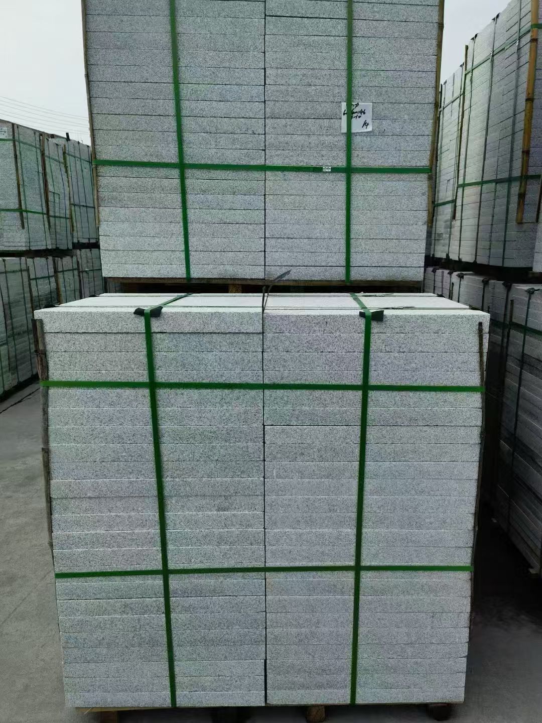 广东 火烧面地铺石，街道广场园林市政工程板，1.8~5.0厚均有现货