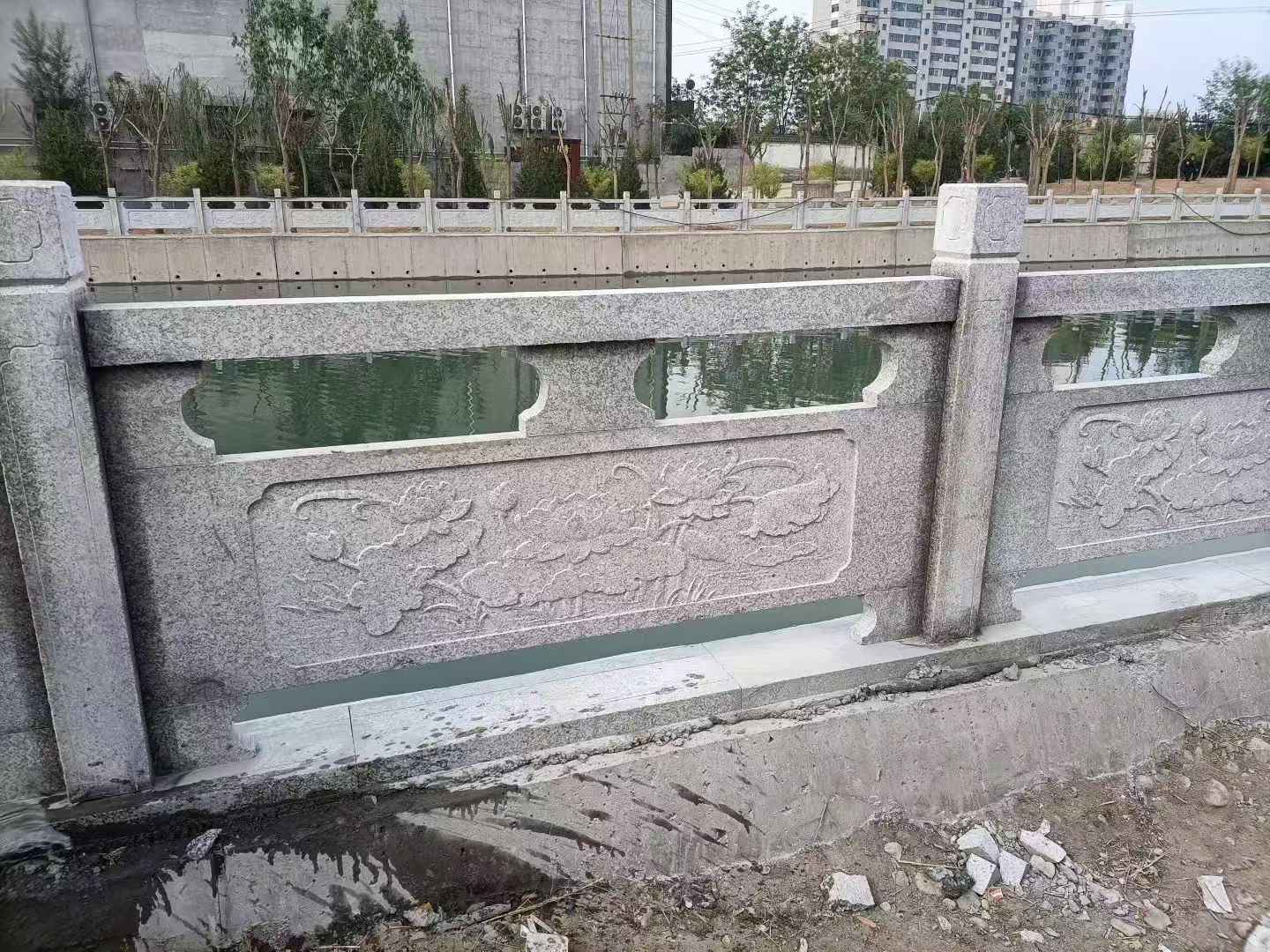 广东 芙蓉白大花桥梁、河道，石材栏杆、围栏、护栏