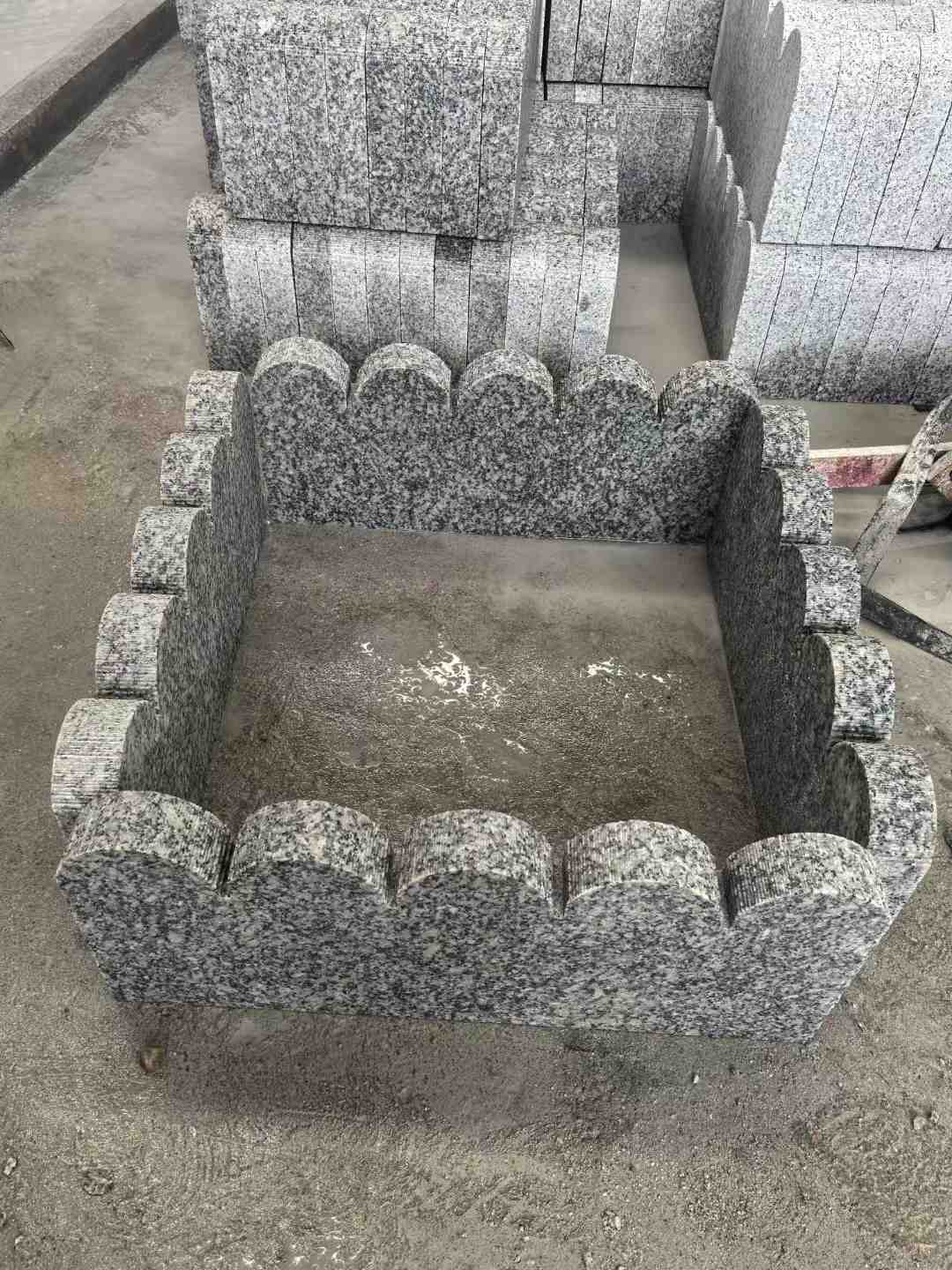 广东 花边石、花坛围栏石、花池界石、菜园栅栏石、镶边石、波浪状界石介绍