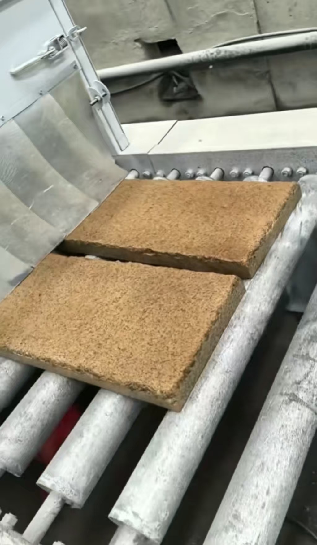 广东 仿古石流水线生产，各种颜色可定制