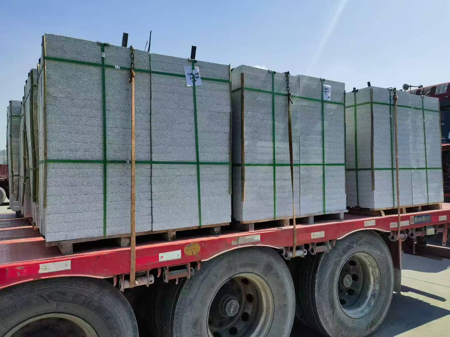 广东 芝麻白花岗岩地铺石