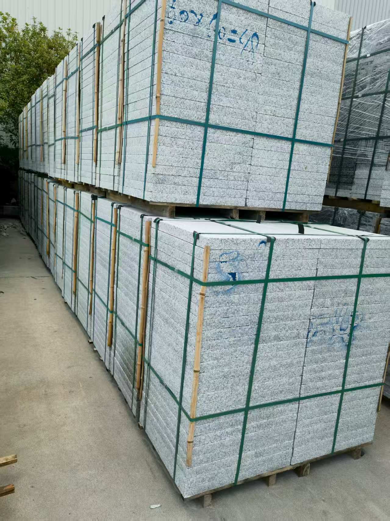 广东 大花芙蓉白火烧成品，市政园林广场地铺石