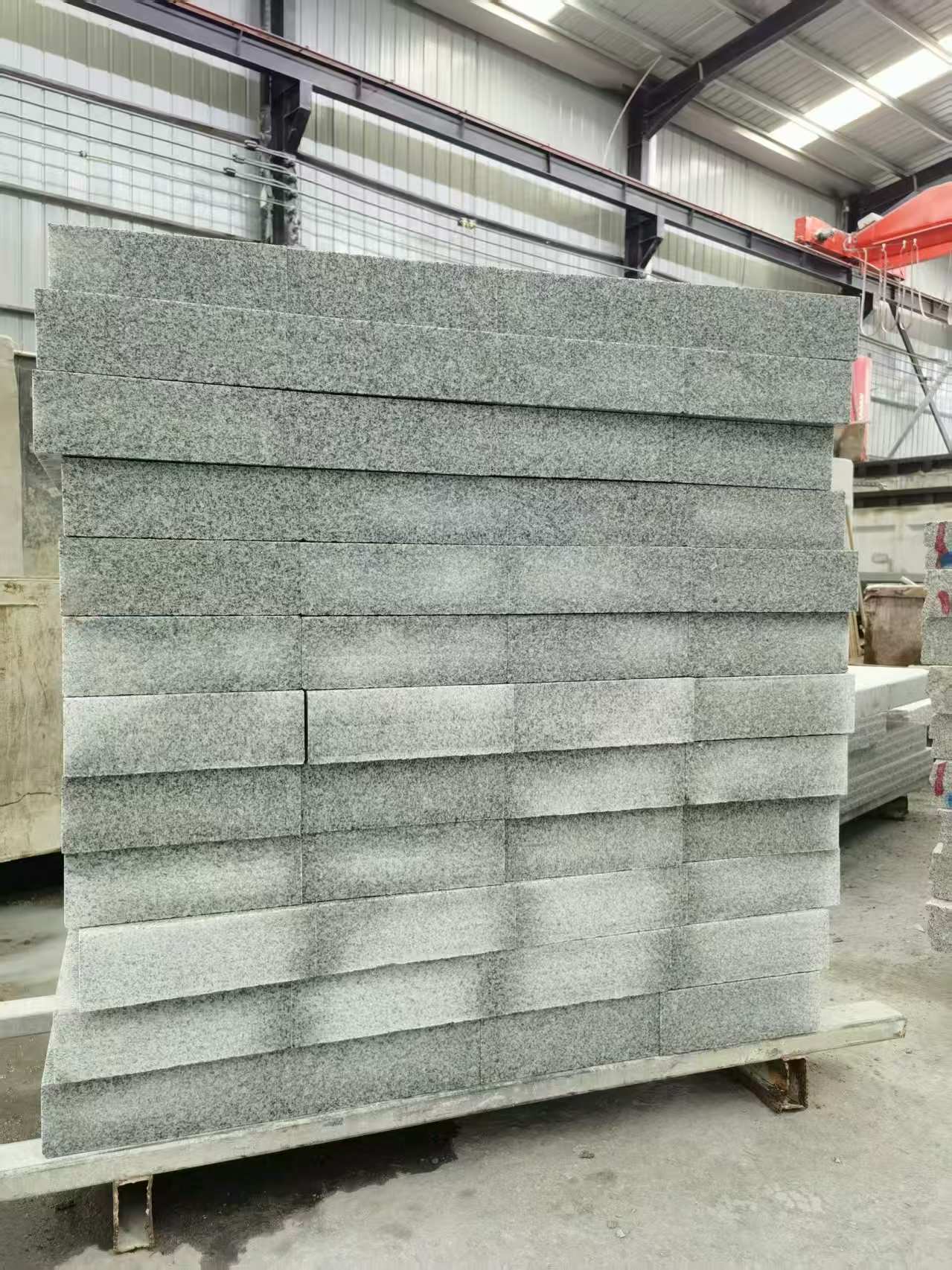 广东 芝麻白10公分300*600广场地铺，A料定制，尺寸标准，厚薄均匀